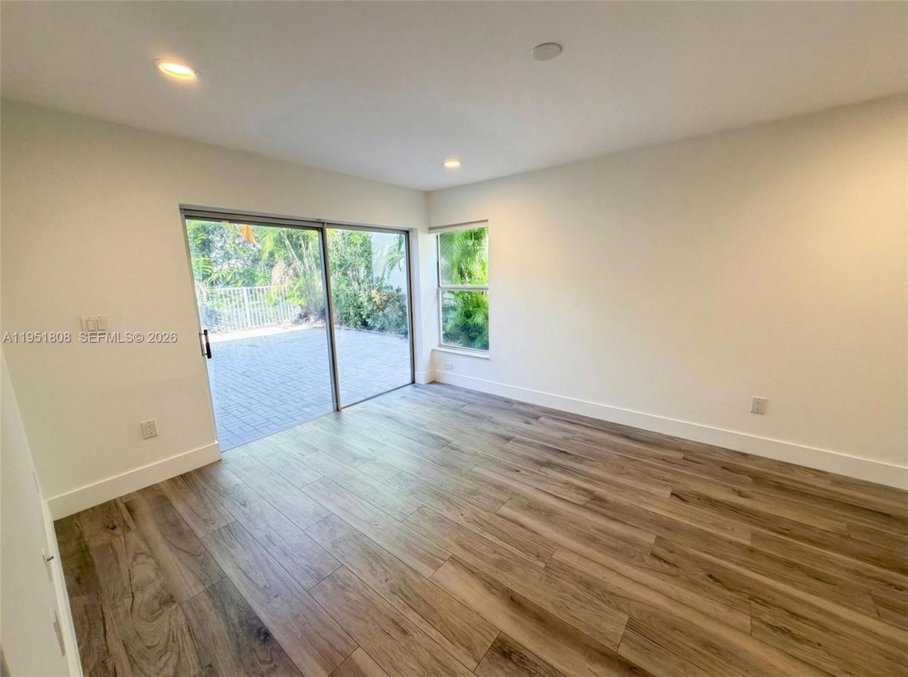 1145 W Lake St , Hollywood, FL 33019 Photo