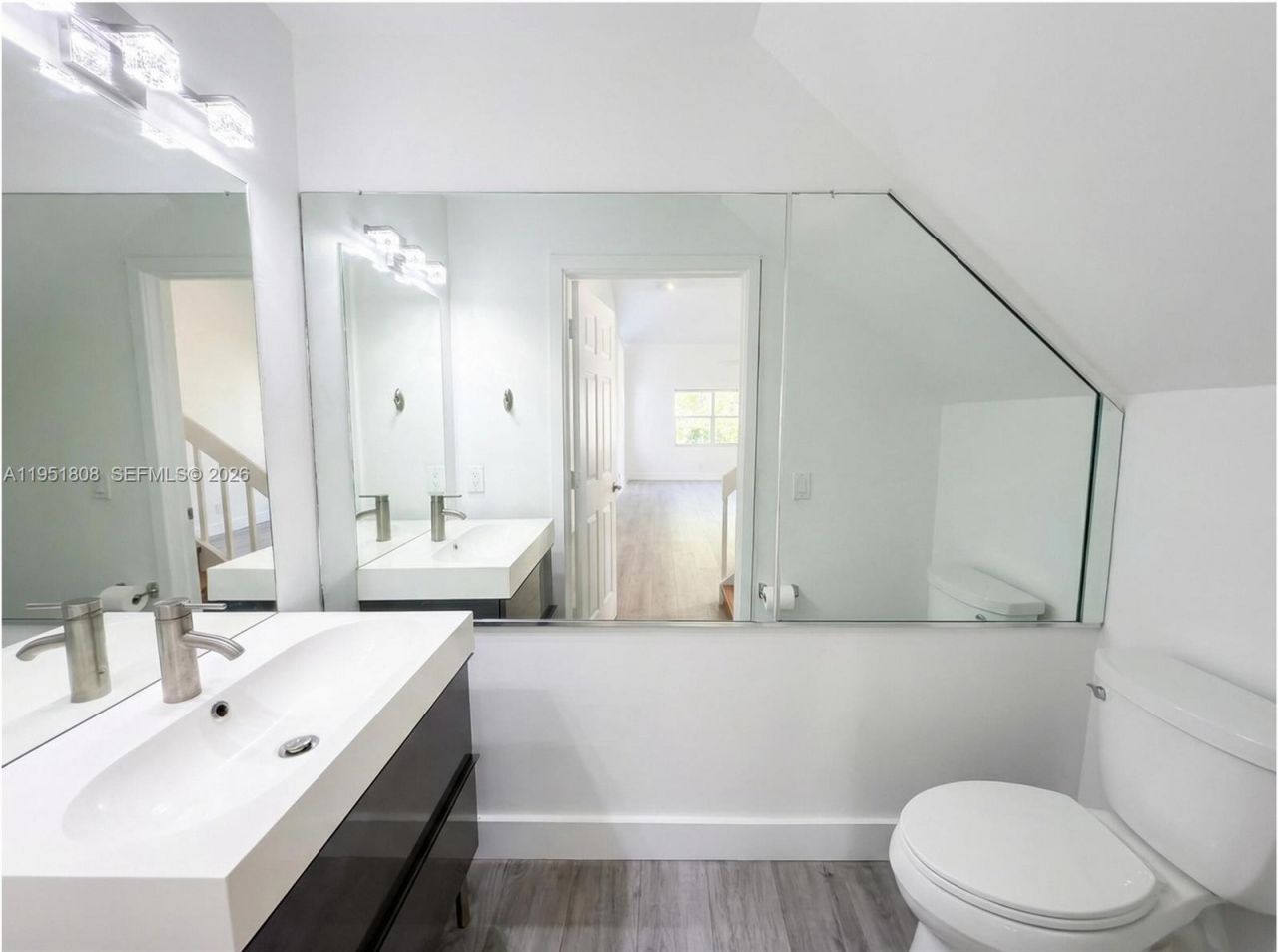 1145 W Lake St , Hollywood, FL 33019 Photo