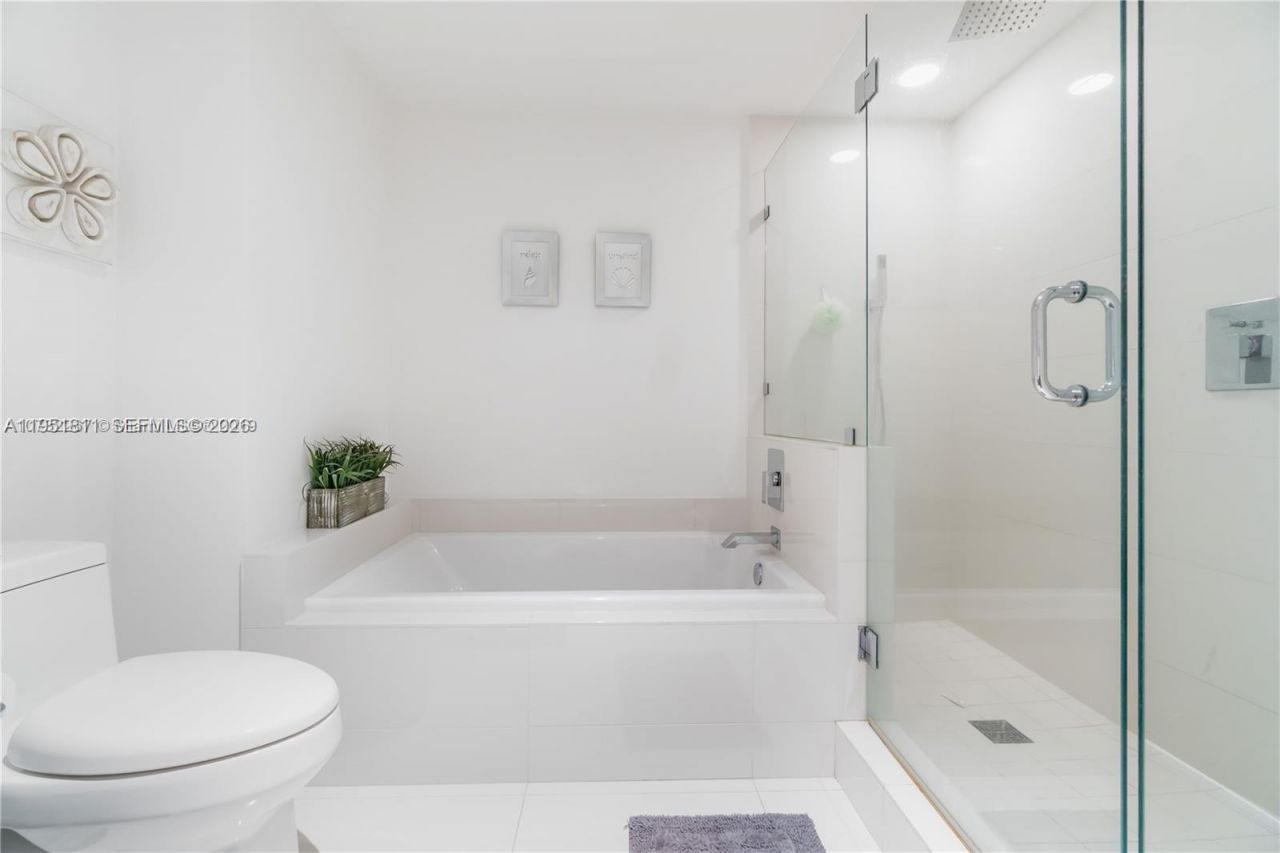 1100 S Miami Ave, Unit 1109, Miami, FL 33130 Photo