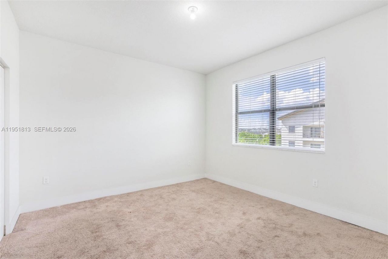 7865 NW 104th Ave, Unit 33, Doral, FL 33178 Photo