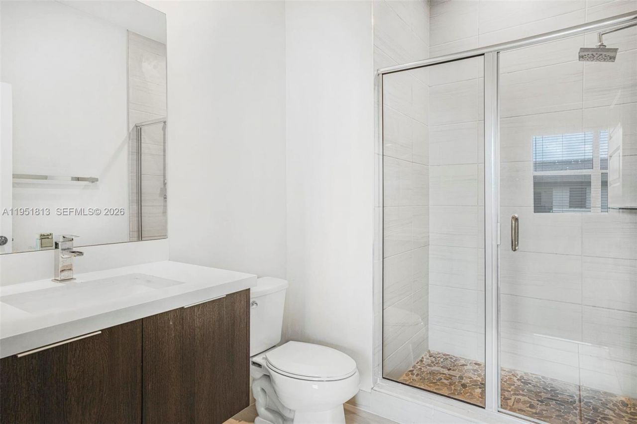 7865 NW 104th Ave, Unit 33, Doral, FL 33178 Photo