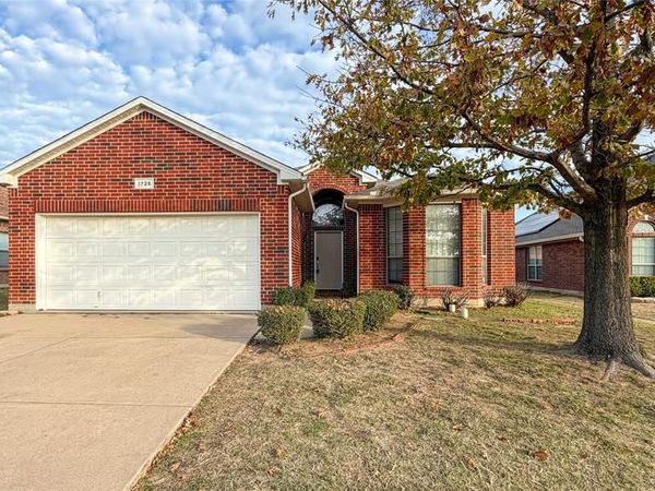 1725 Wild Deer Way, Arlington, TX 76002