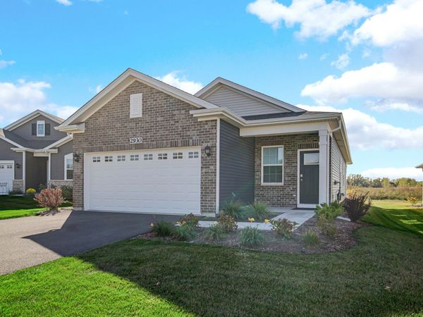 2930 Harnish Drive, Algonquin, IL 60102