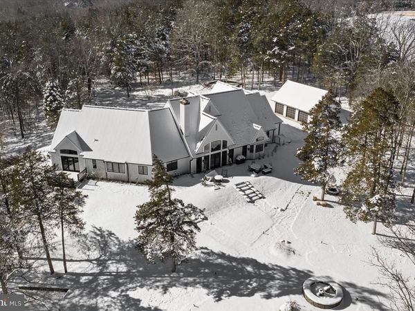 2 CEDAR LANE, ERWINNA, PA 18920