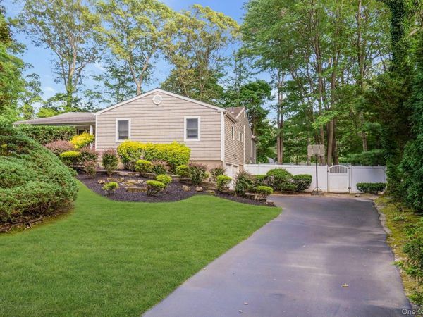 48 Randolph Drive, Dix Hills, NY 11746