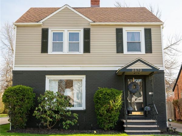 3670 Silsby Road, University Heights, OH 44118