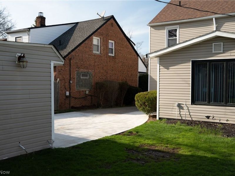3670 Silsby Road, University Heights, OH 44118 Photo 30