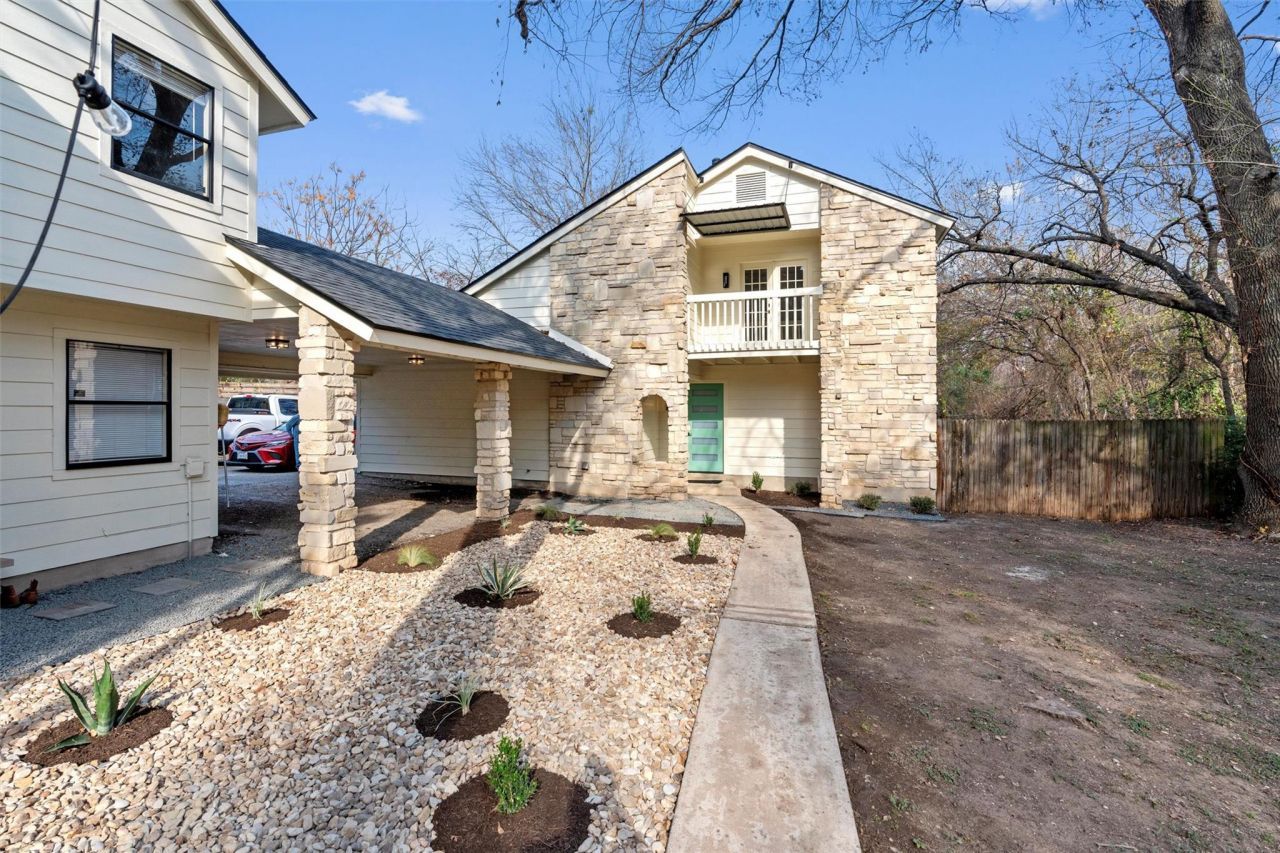 1702 Cinnamon Path, Austin, TX 78704 Main Photo