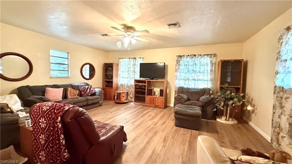 253 W Mariana Ave, North Fort Myers, FL 33903 Photo