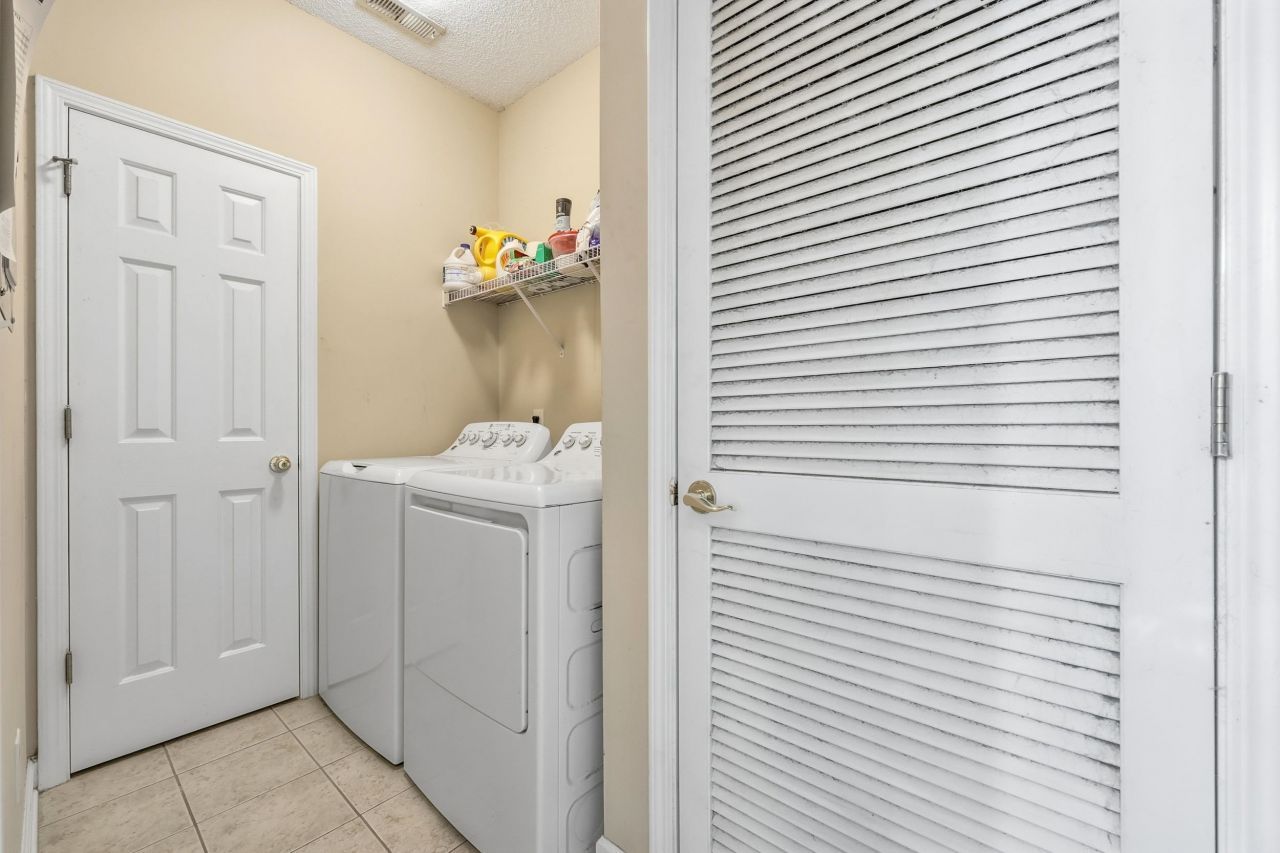 907 Knoll Shores Ct. Photo 25