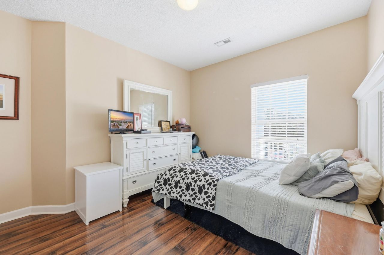 907 Knoll Shores Ct. Photo 26