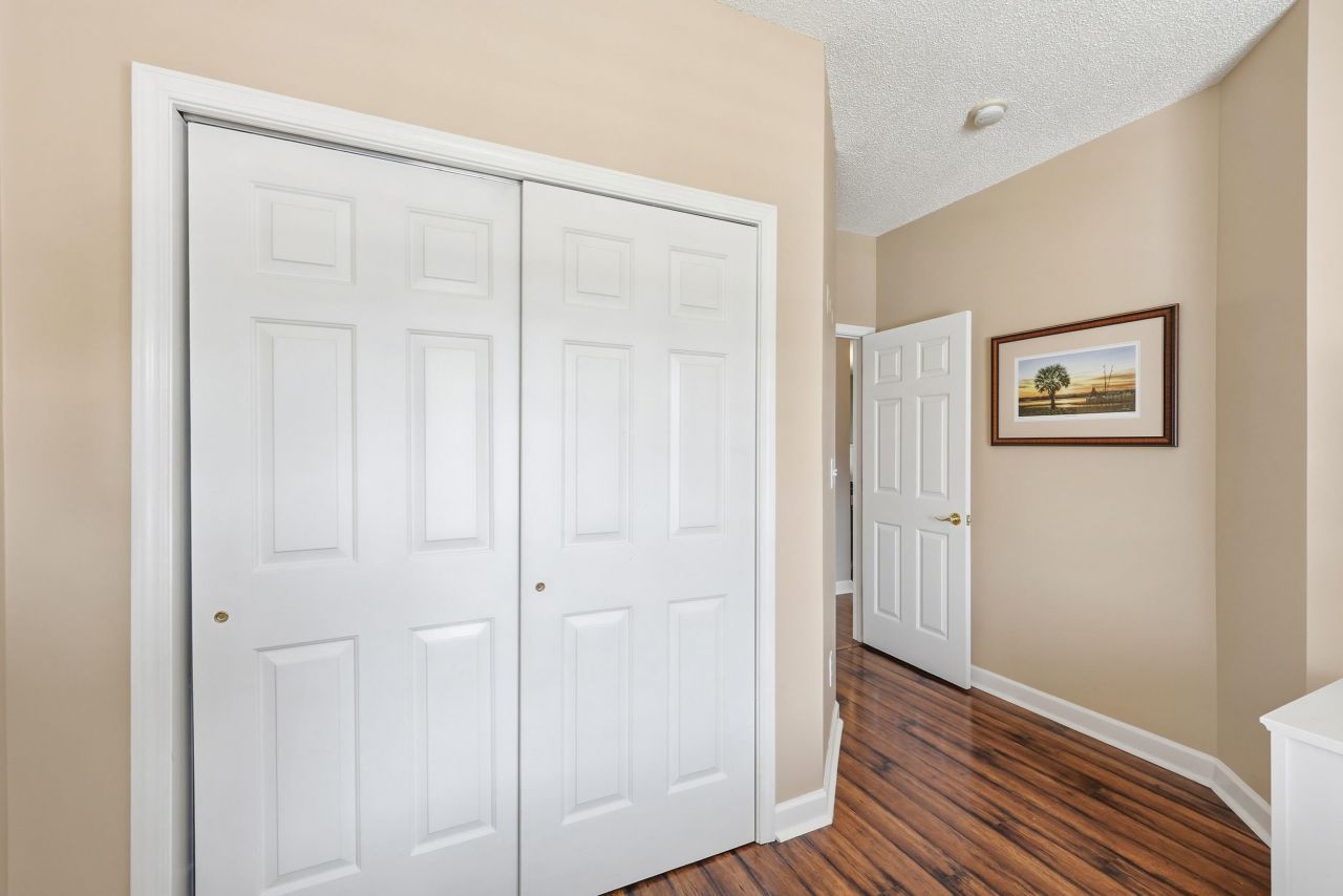 907 Knoll Shores Ct. Photo 28