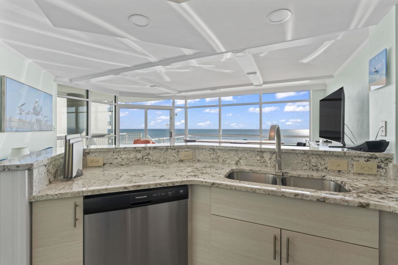 5300 North Ocean Blvd. Photo 15