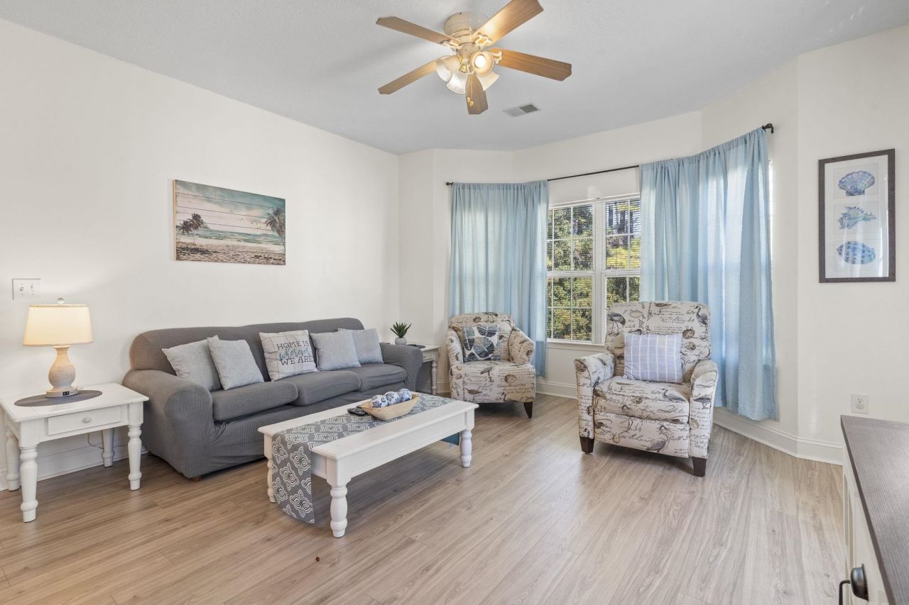 4533 Girvan Dr. Photo 14