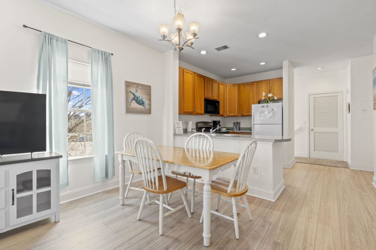 4533 Girvan Dr. Photo 15