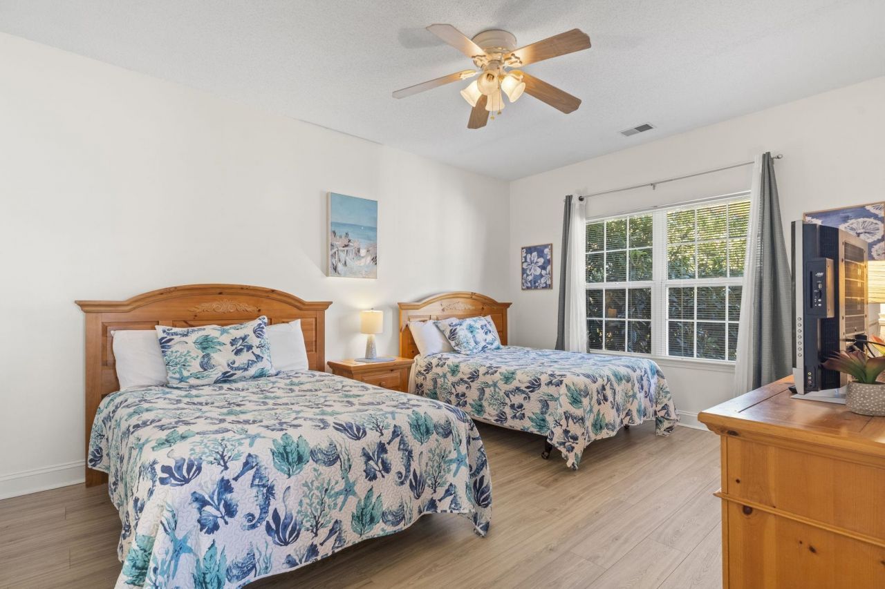 4533 Girvan Dr. Photo 17