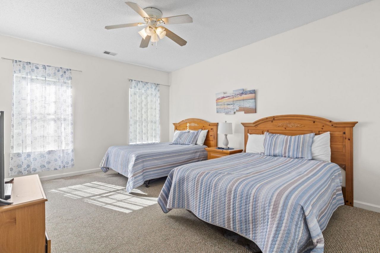 4533 Girvan Dr. Photo 25