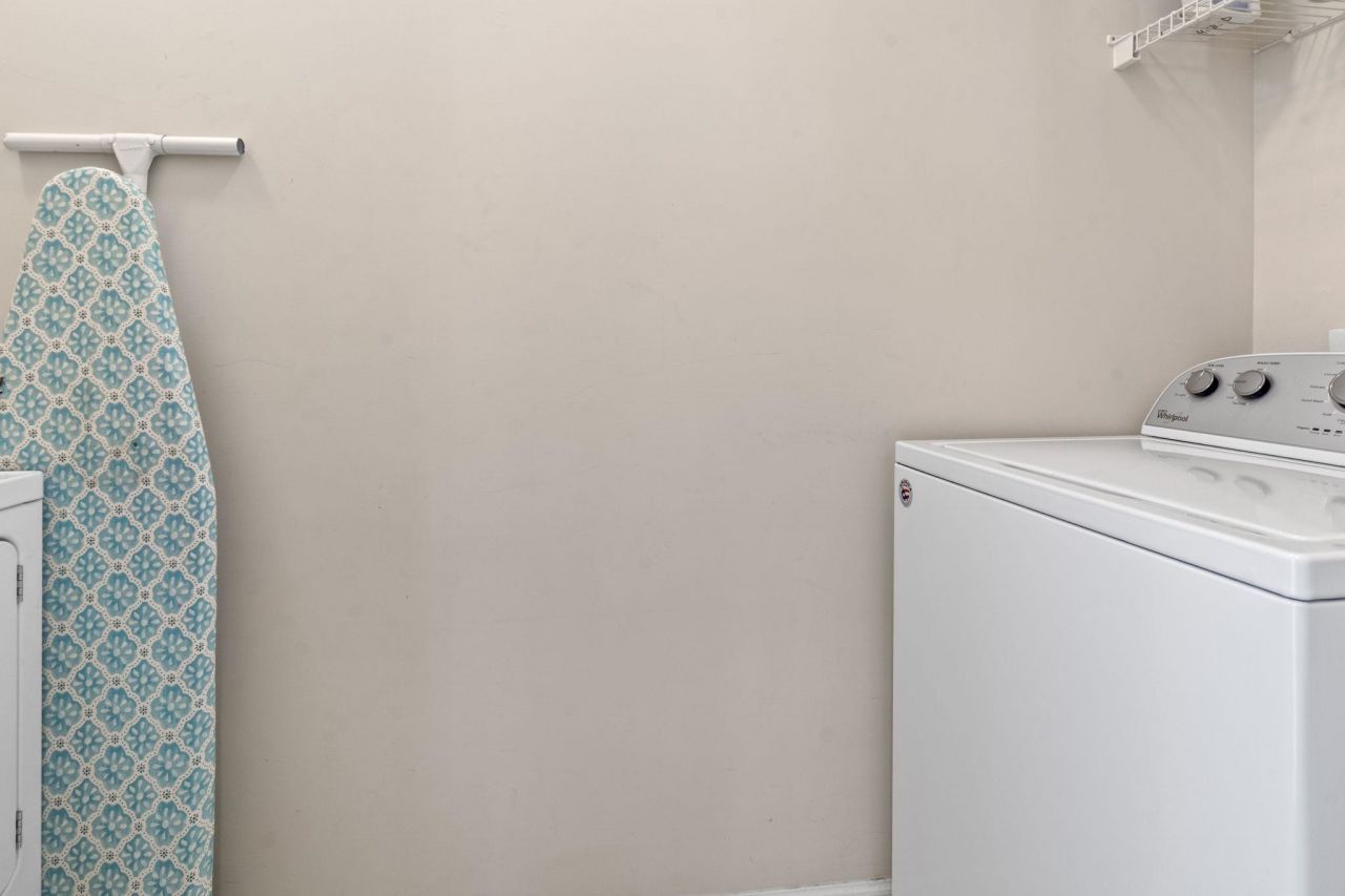 4533 Girvan Dr. Photo 29