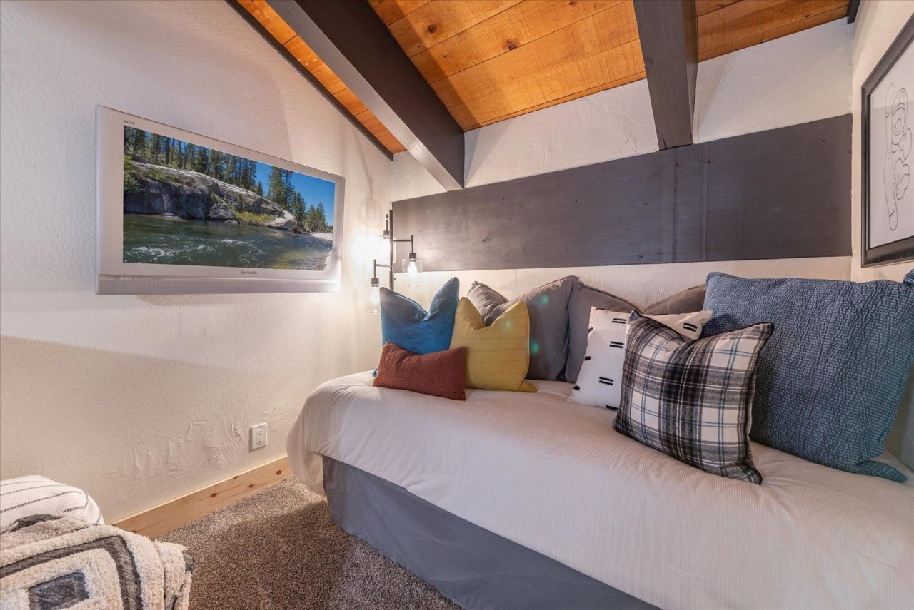 3115 North Lake Boulevard, Tahoe City, CA 96145 Photo