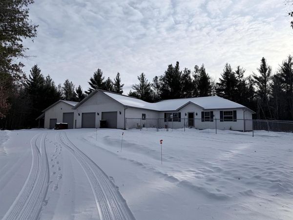 W8135 SAND ROAD, Neillsville, WI 54456