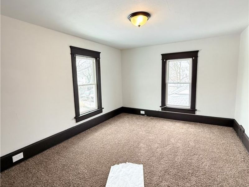 1433 Kenmore Boulevard, Unit 2, Akron, OH 44314 Photo 11