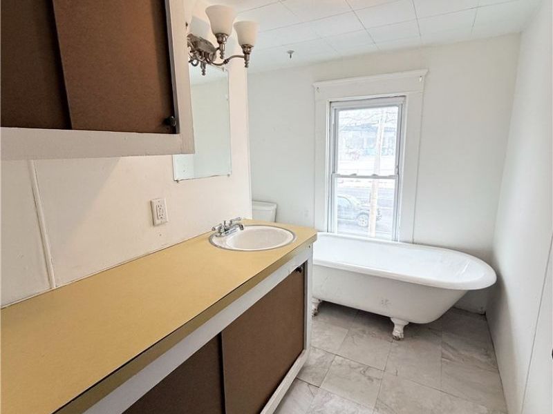 1433 Kenmore Boulevard, Unit 2, Akron, OH 44314 Photo 14