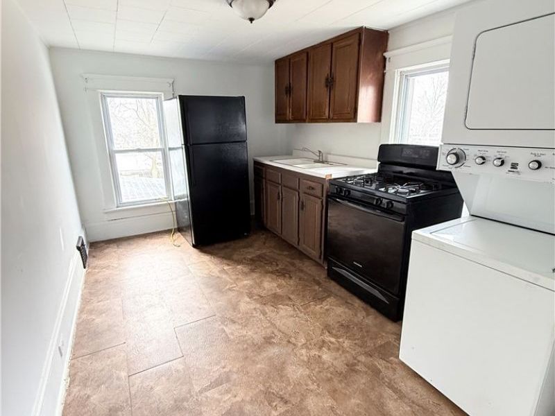 1433 Kenmore Boulevard, Unit 2, Akron, OH 44314 Photo 7