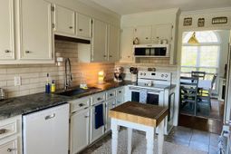 120 Heatherfield Drive photo 4