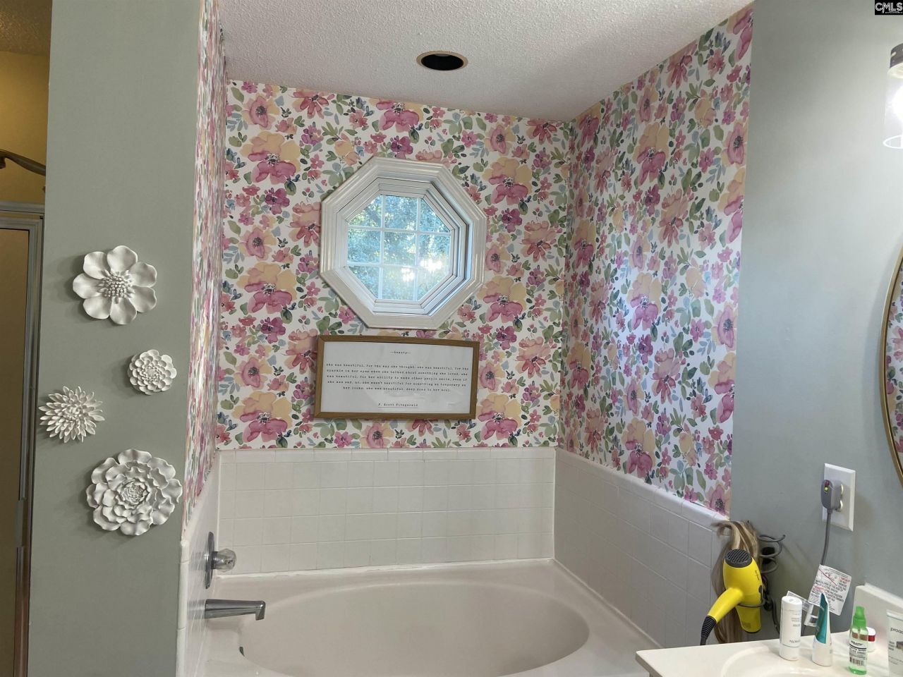 120 Heatherfield Drive Photo 5