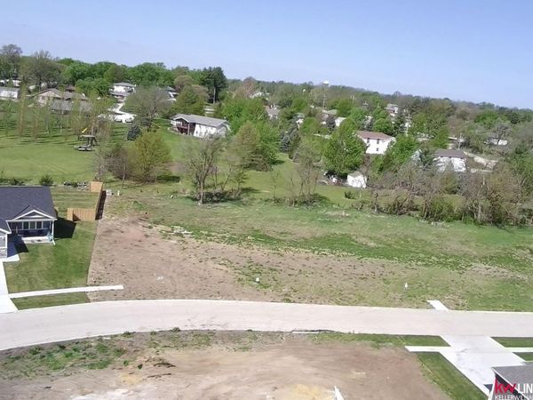 985 Evergreen Road, Bennet, NE 68317