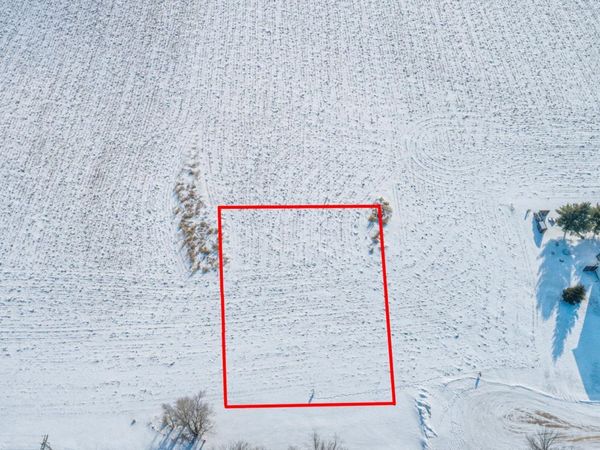 124 Kaukis Drive, Le Sueur, MN 56058