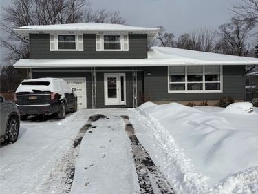 715 Hillview Court, Lewiston, NY 14092