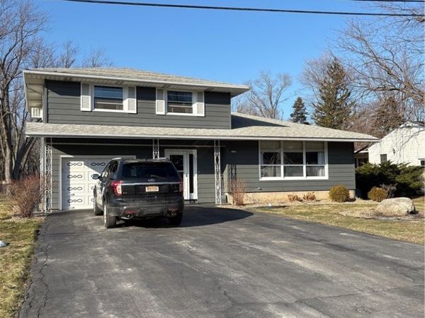 715 Hillview Court, Lewiston, NY 14092