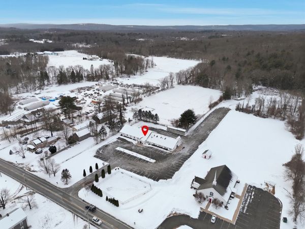 261 College Hwy, Southwick, MA 01077