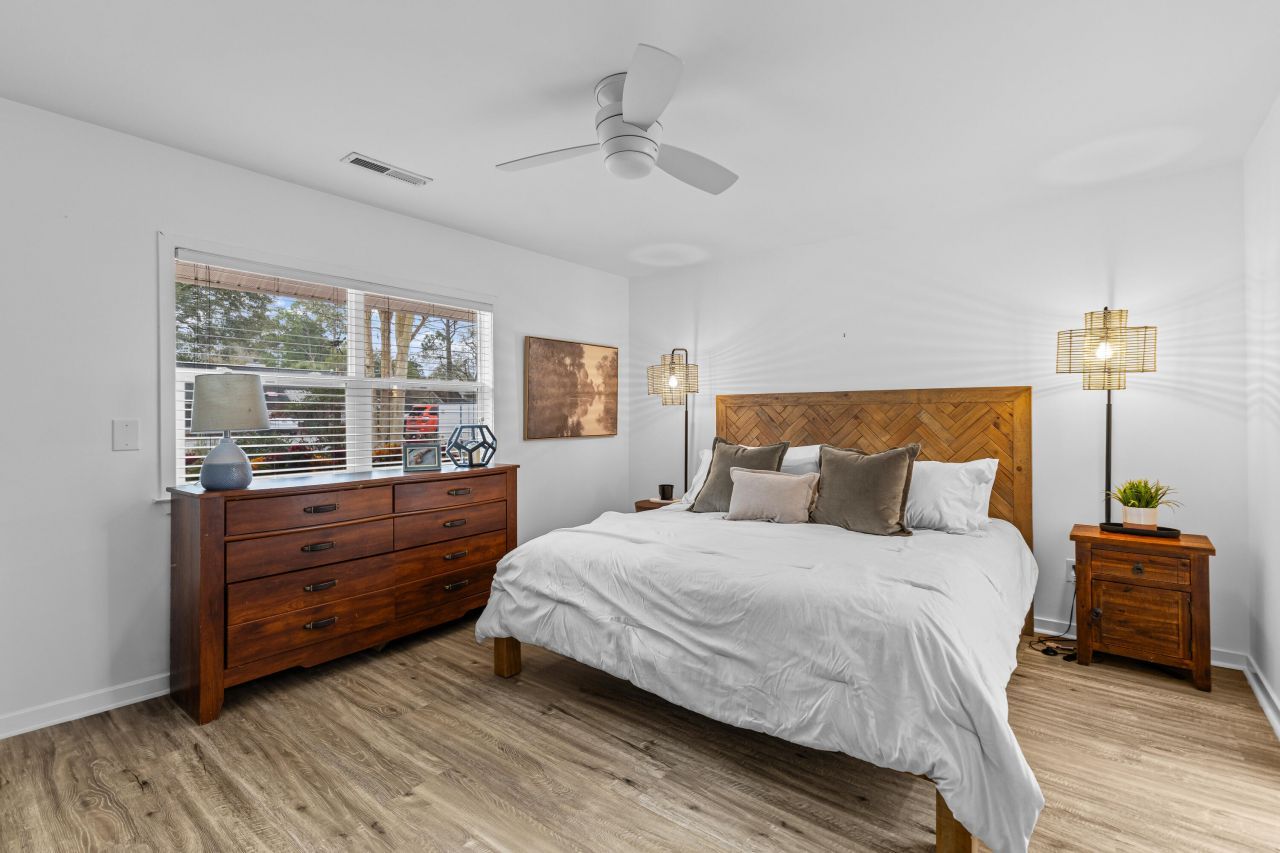 1115 Honeysuckle Court Photo 9