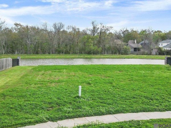 13527 Lexington Oaks Dr, Baton Rouge, LA 70810