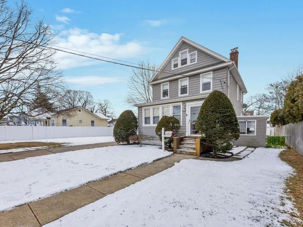 218 Woodlawn Road, West Hempstead, NY 11552