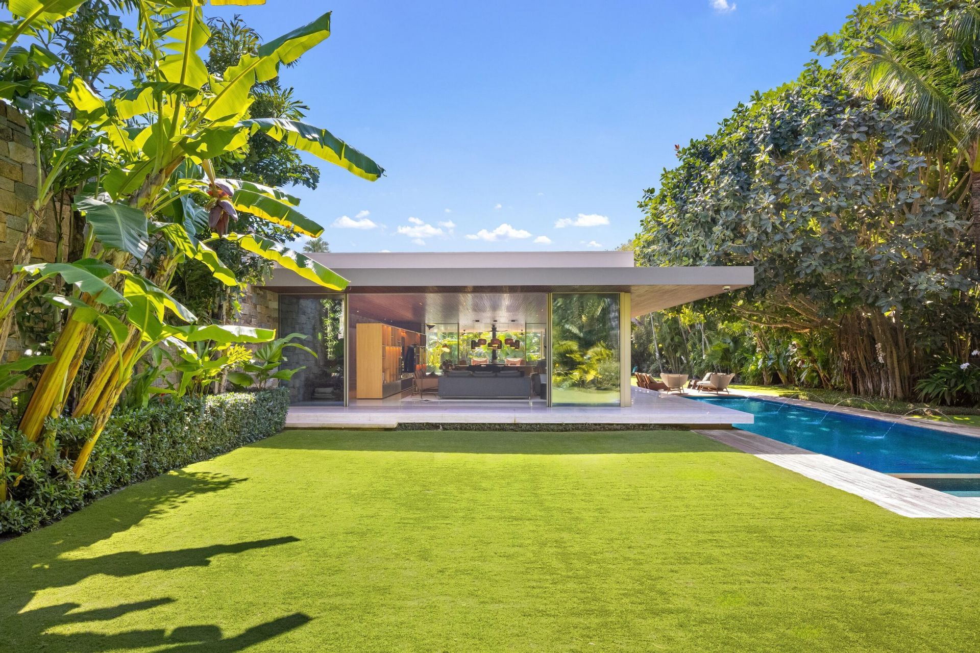 195 Via Marina, Palm Beach, FL 33480 Photo