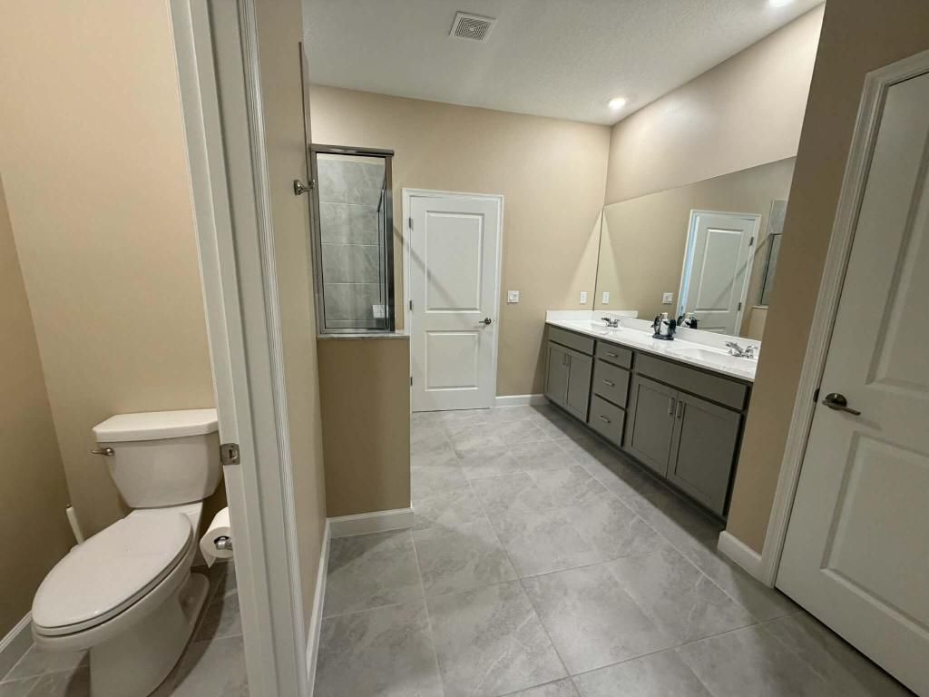 1561 SE Crosswood Way, Port Saint Lucie, FL 34984 Photo