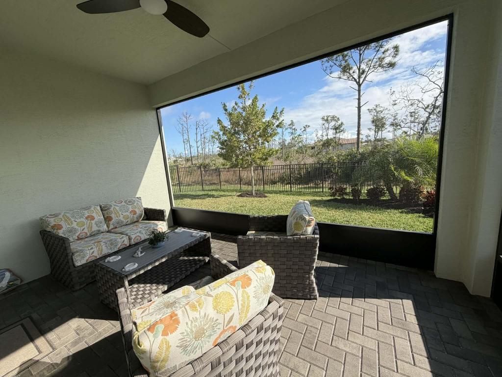 1561 SE Crosswood Way, Port Saint Lucie, FL 34984 Photo