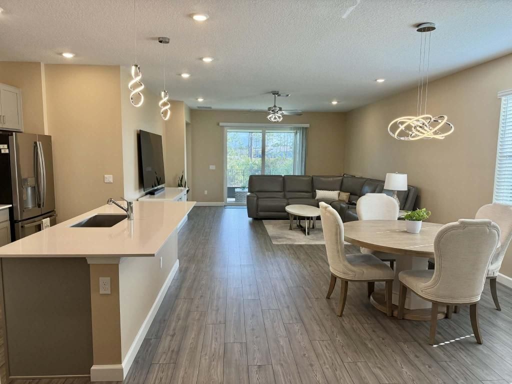 1561 SE Crosswood Way, Port Saint Lucie, FL 34984 Photo