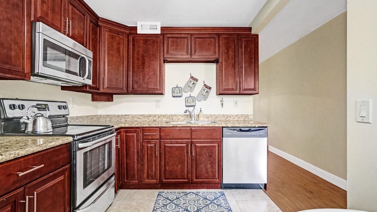 1036 Guildford B, Unit 1036, Boca Raton, FL 33434 Photo