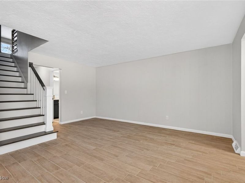 25515 Country Club Boulevard, Unit 12, North Olmsted, OH 44070 Photo 10