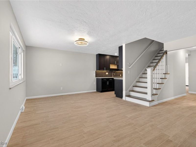 25515 Country Club Boulevard, Unit 12, North Olmsted, OH 44070 Photo 11