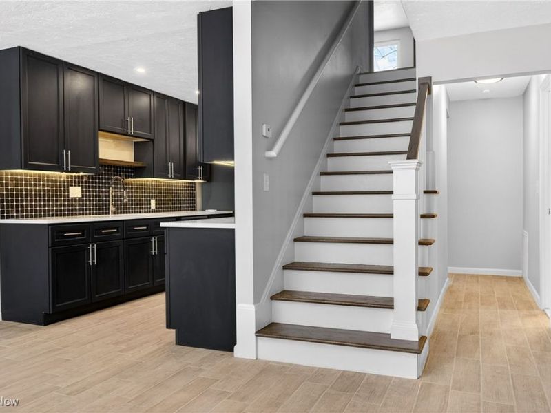 25515 Country Club Boulevard, Unit 12, North Olmsted, OH 44070 Photo 12