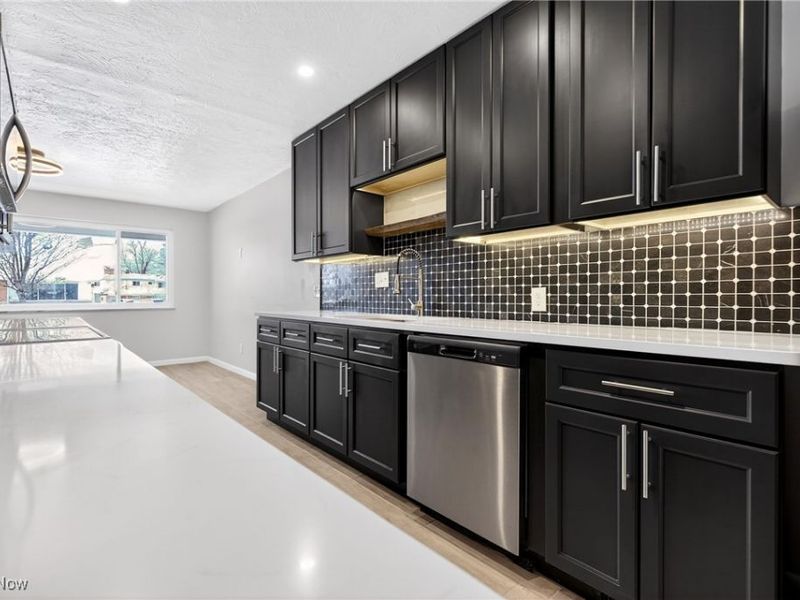 25515 Country Club Boulevard, Unit 12, North Olmsted, OH 44070 Photo 16