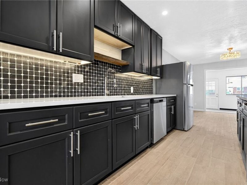 25515 Country Club Boulevard, Unit 12, North Olmsted, OH 44070 Photo 18