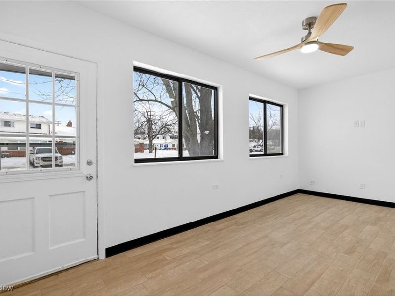 25515 Country Club Boulevard, Unit 12, North Olmsted, OH 44070 Photo 23