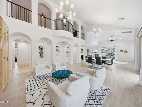 855 E MEAD Drive, Chandler, AZ 85249