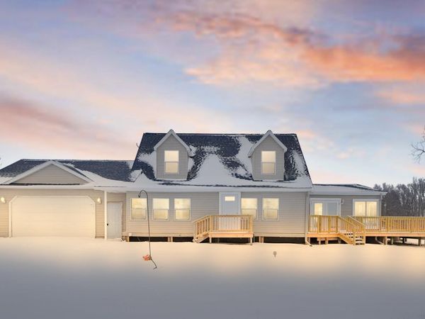 13315 Cherry Street, Lake Odessa, MI 48849